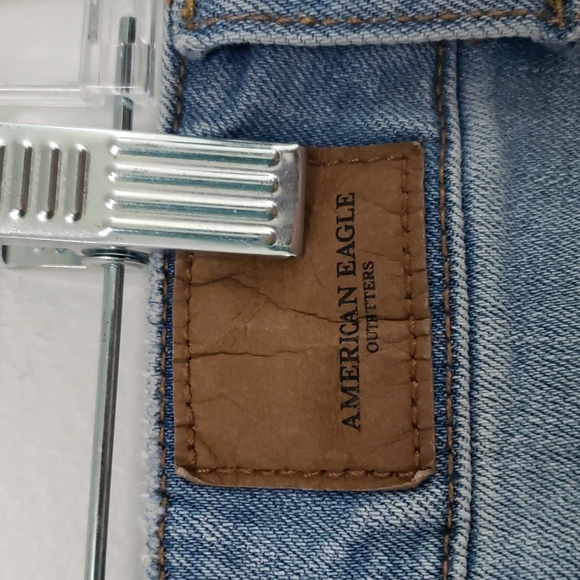 American Eagle high rise distressed denim mini skirt - Picture 10 of 13